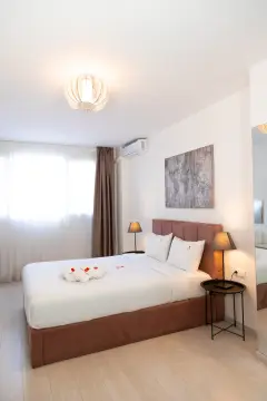 image-slider-with-thumbnail1.jpeg